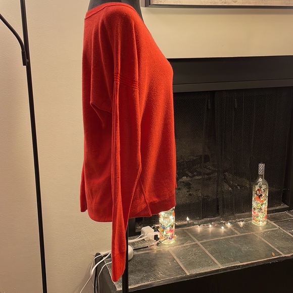 American Eagle Sweater - Picture 5 of 11